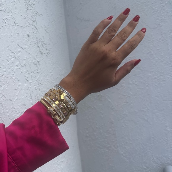 Stainless Steel Bracelets - Only 1 - Picture 3 of 5